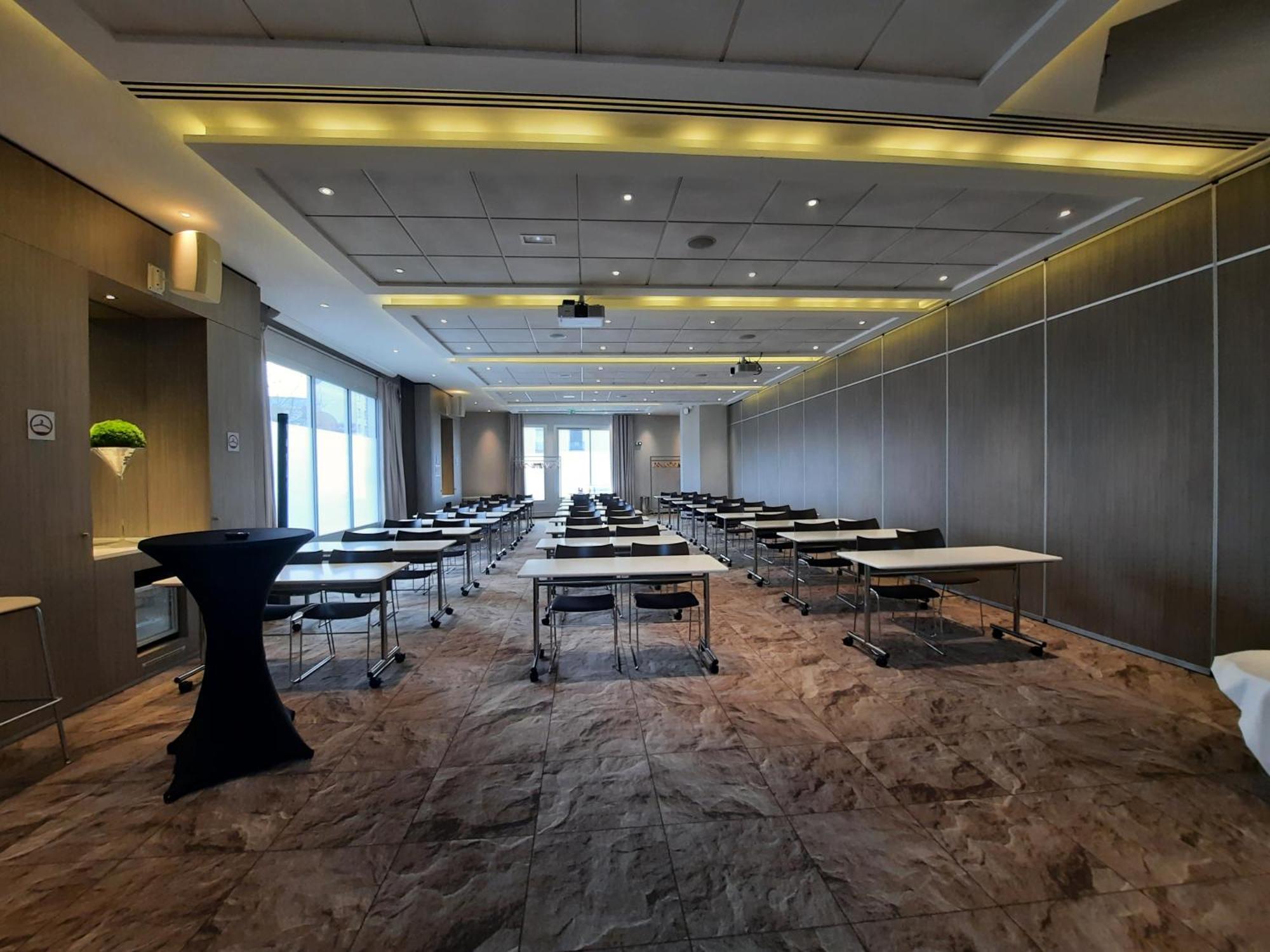 Mercure Rennes Centre Gare Exterior photo