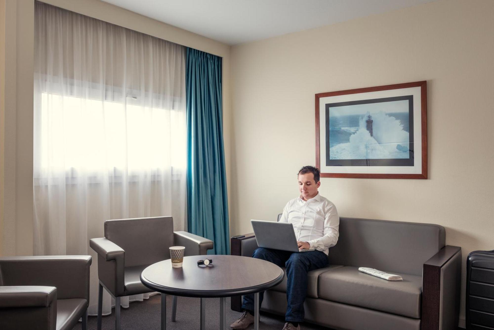 Mercure Rennes Centre Gare Exterior photo