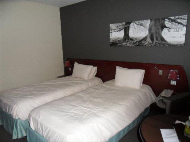 Mercure Rennes Centre Gare Exterior photo