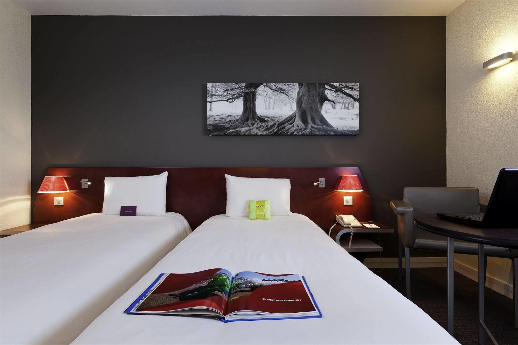 Mercure Rennes Centre Gare Exterior photo